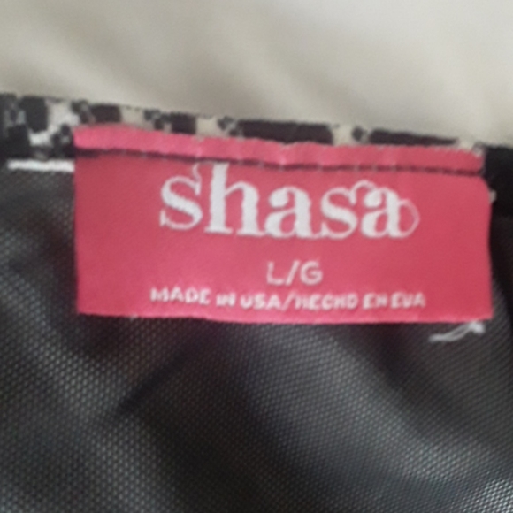 Crop top shirt♡ - Picture 4 of 6